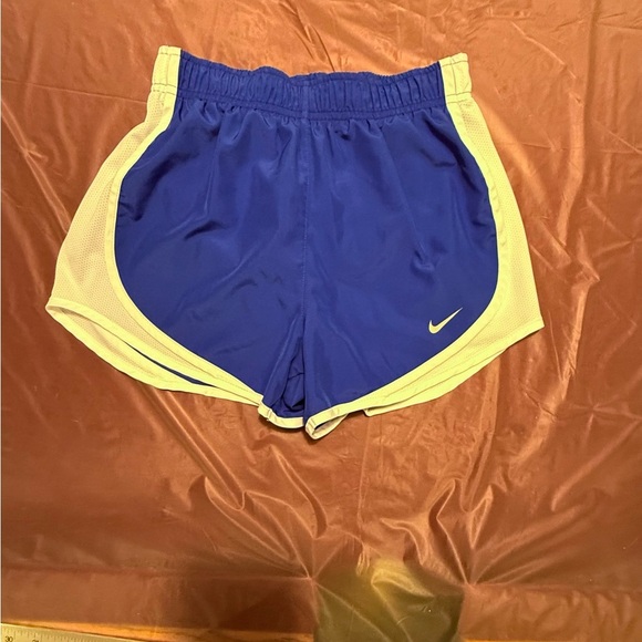 Women's Nike Dri Fit Tempo Running Short Royal Blue/White Size XS 3” Inseam - Picture 8 of 9